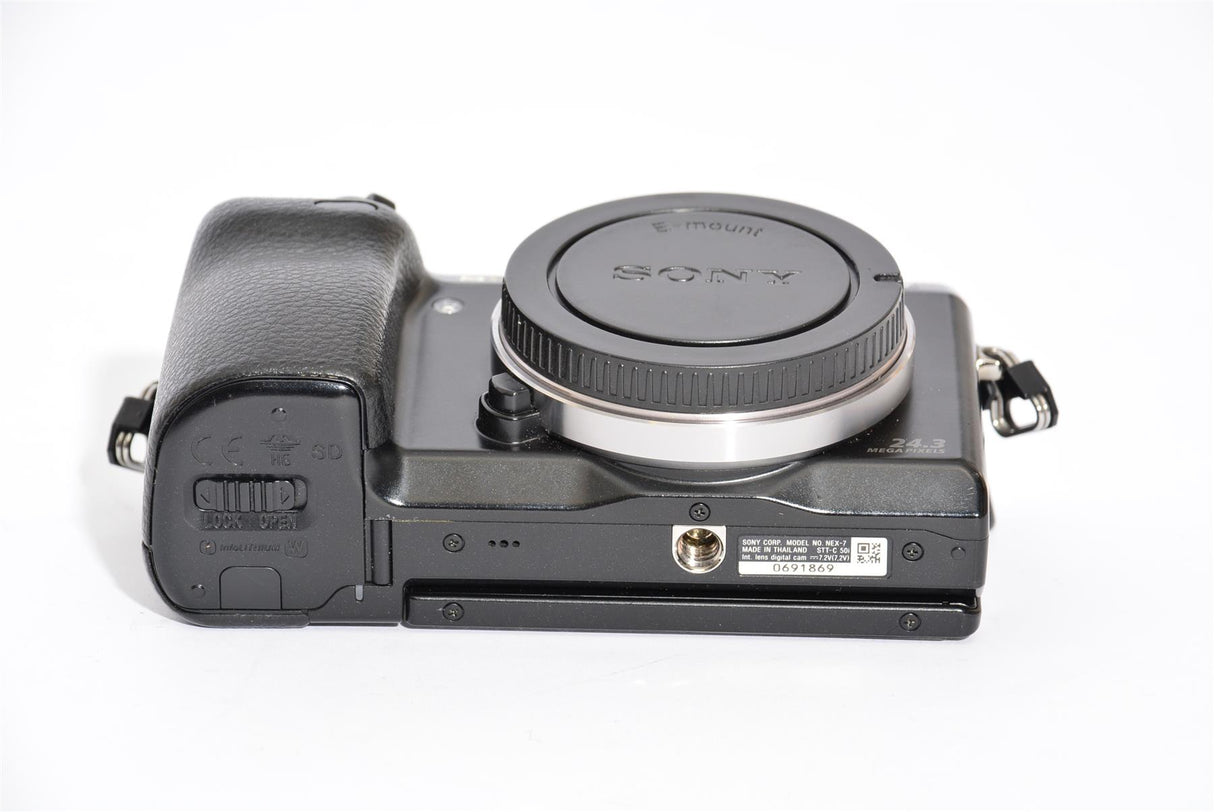 Used Sony Nex-7 with 18-55mm Lens