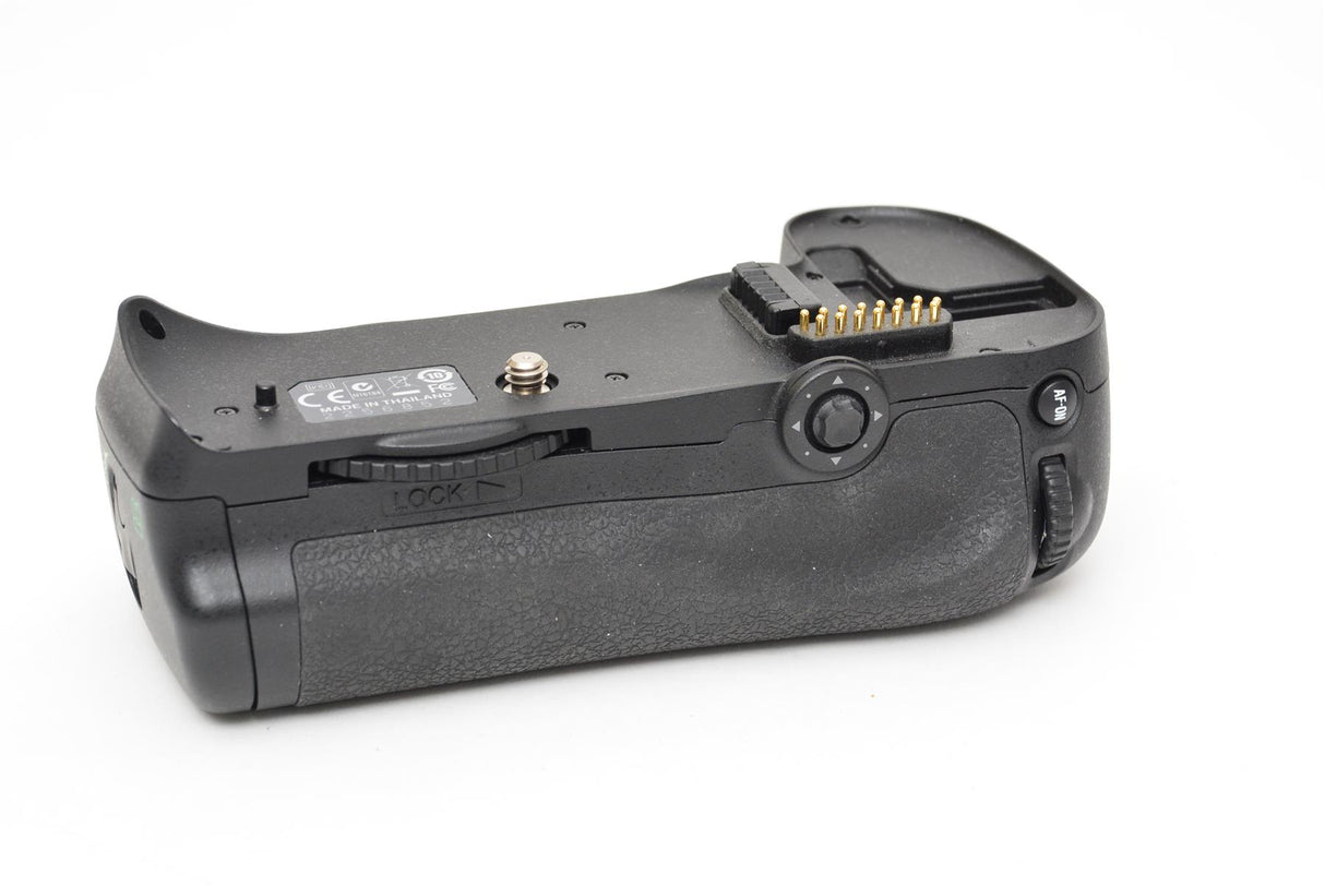Used Nikon MB-D10 Battery Pack