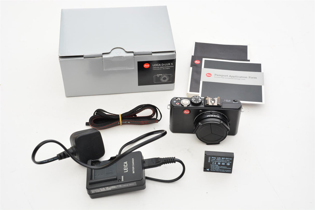 Used Leica D-Lux 5 with Accessories