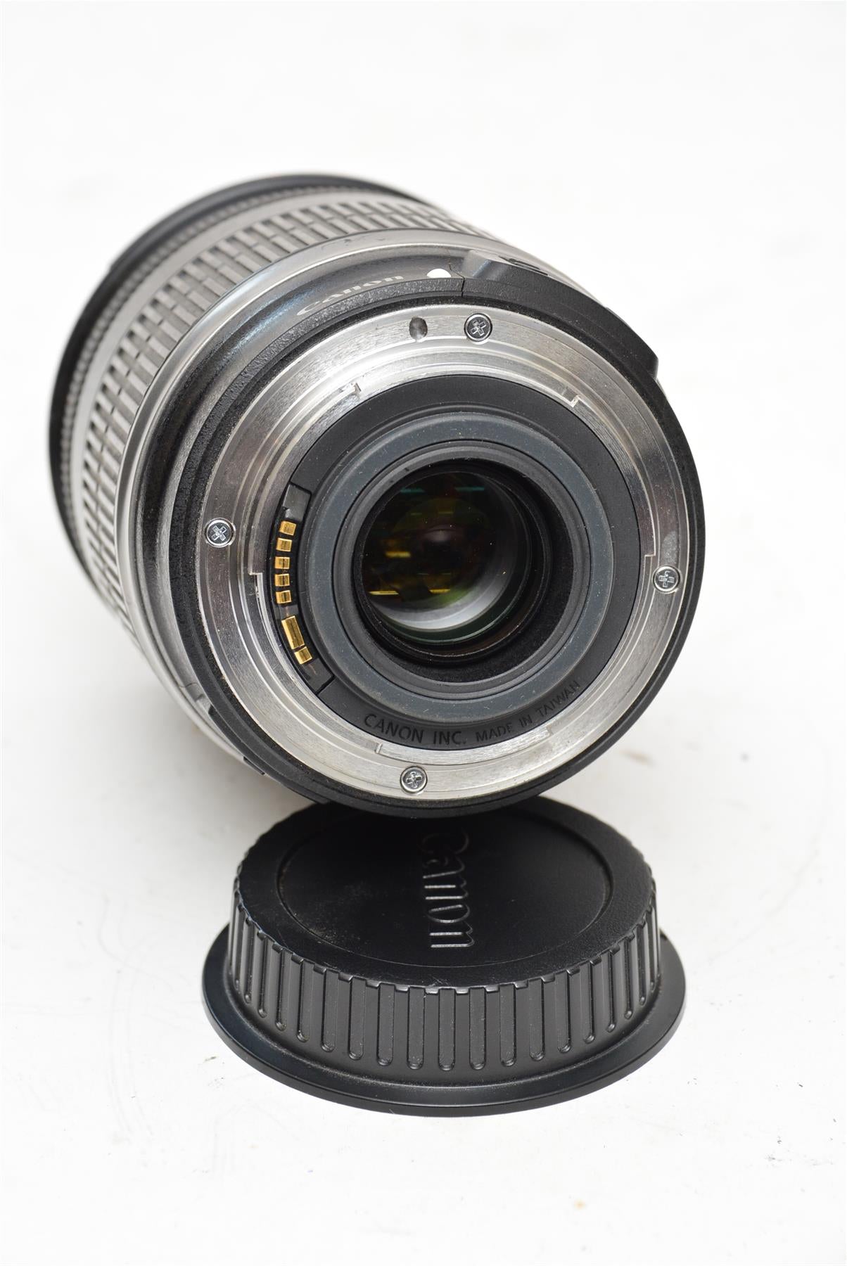 Used Canon EFS 18-200mm f/3.5-5.6 IS Zoom Lens
