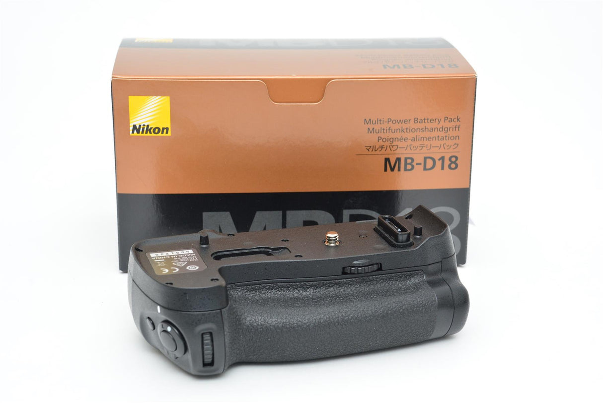 Used Nikon MB-D18 Battery Pack