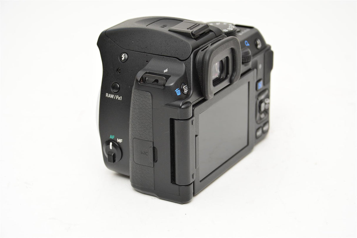 Used Pentax K-70 with 18-55mm f/3.5-5.6 Lens
