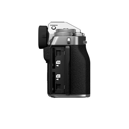 Fujifilm X-T5 Digital Camera with XF 16-80mm lens - Silver