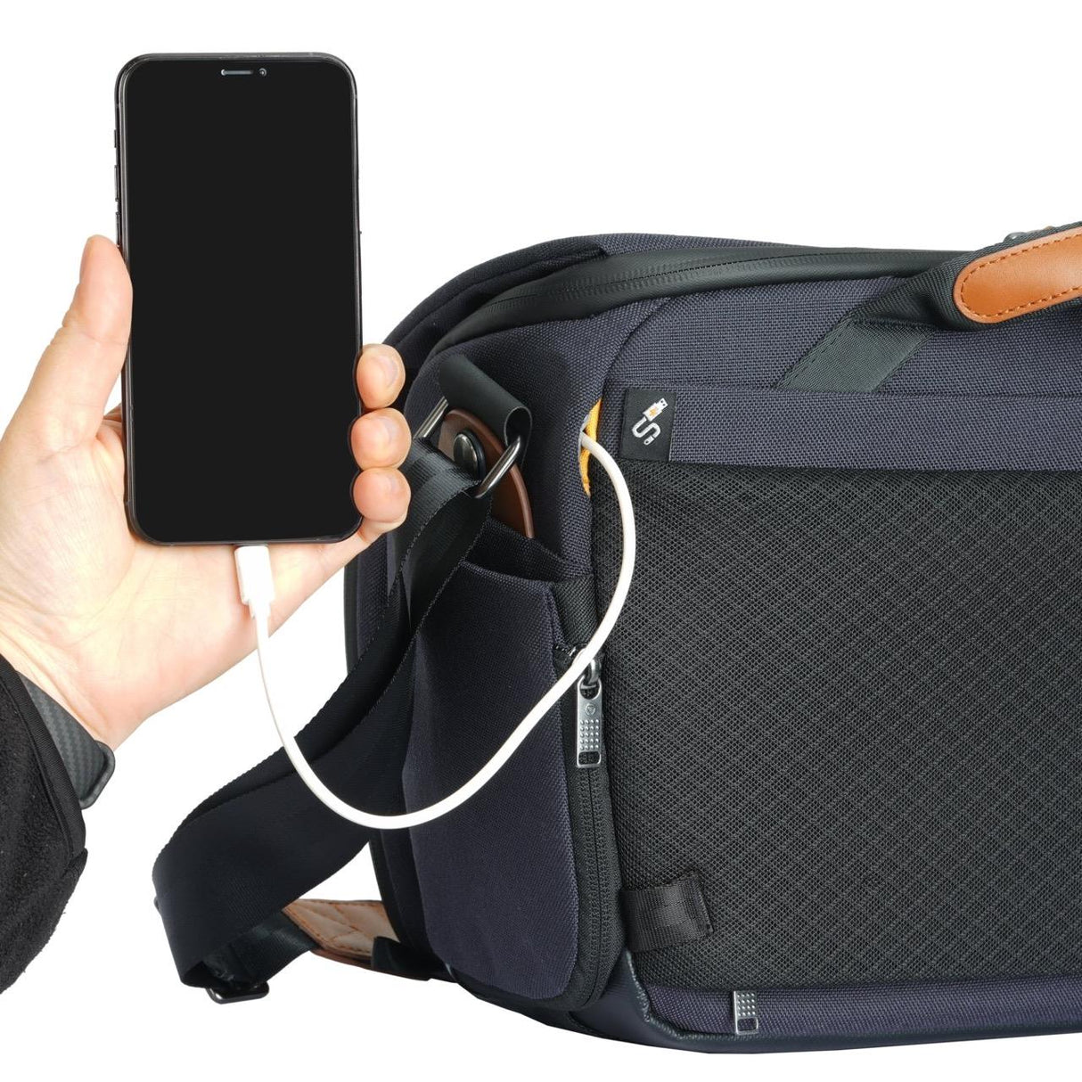 Vanguard VEO City S30 Navy Blue Shoulder Bag - 7 Litres