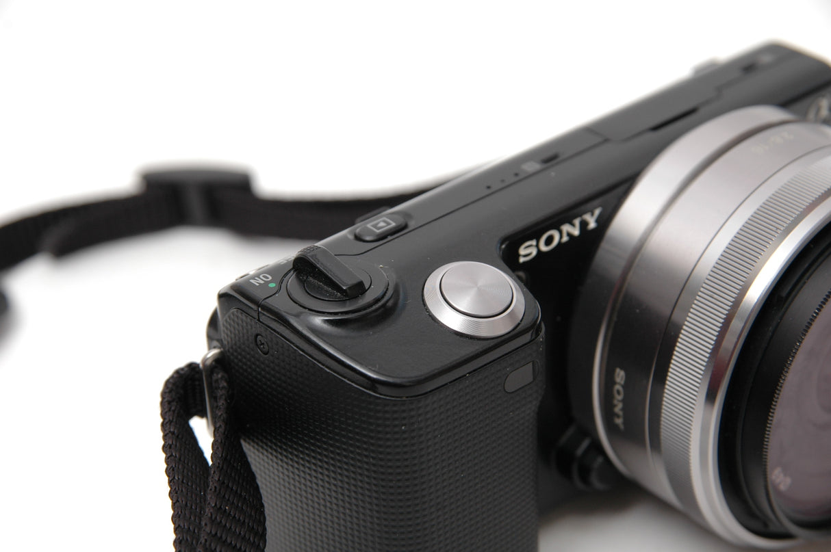 Used Sony Alpha NEX-5 Camera