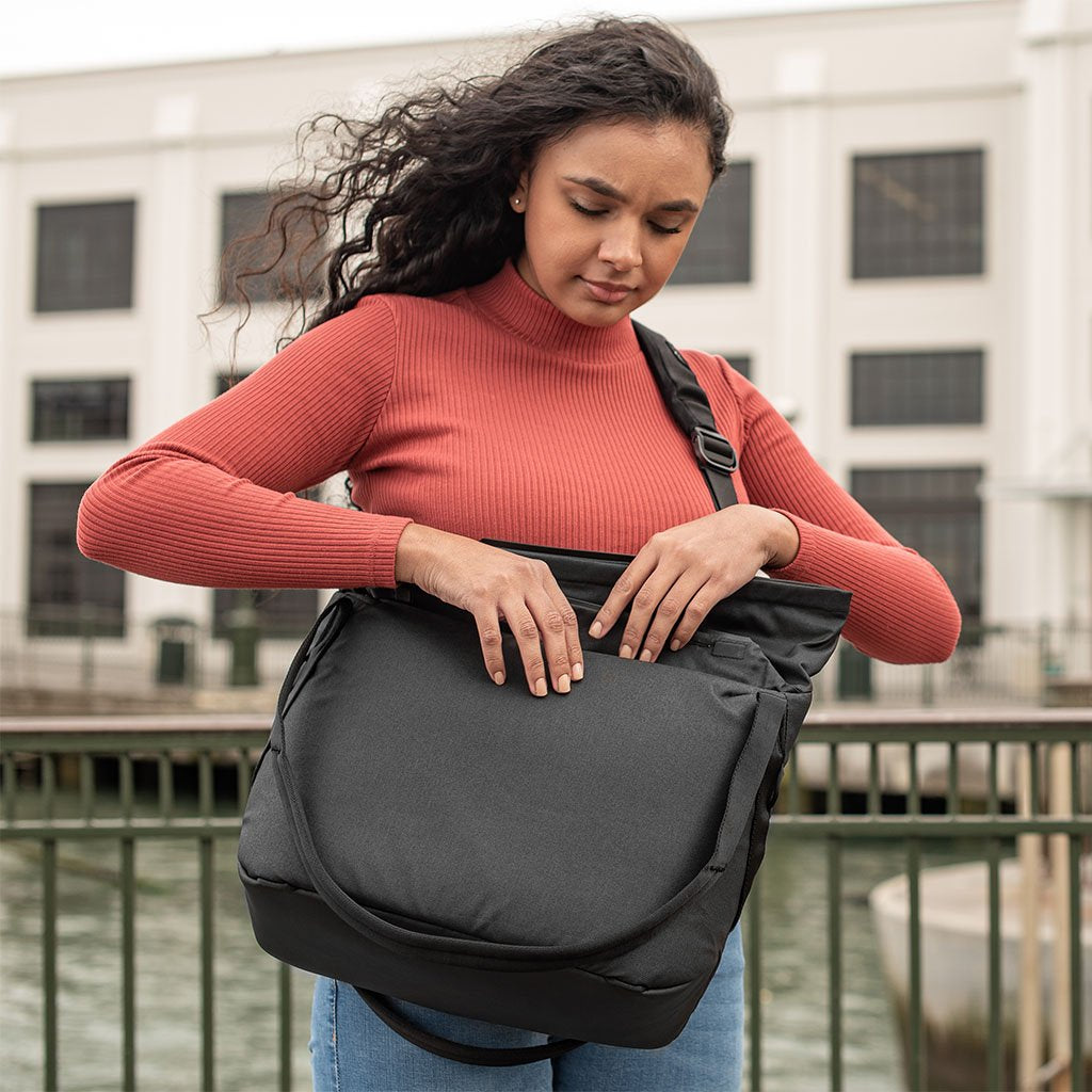 Peak Design Everyday Tote 15L v2 - Black