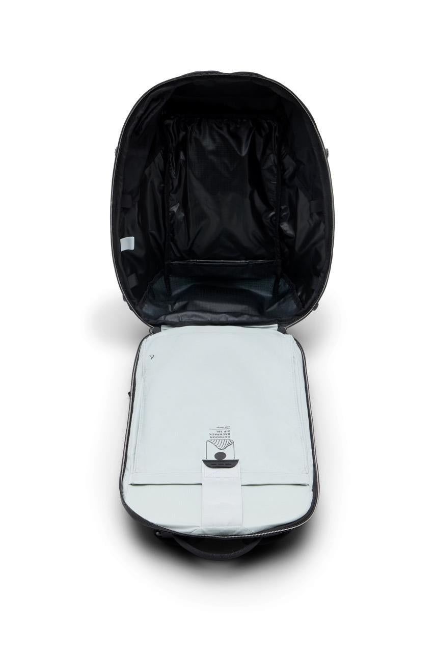 Peak Design Outdoor Backpack Zip 18L Black