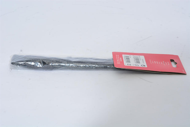 Unopened Canon L3 Neck Strap