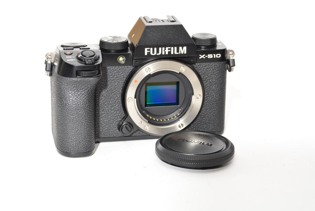 Used Fujifilm X-S10 - Black