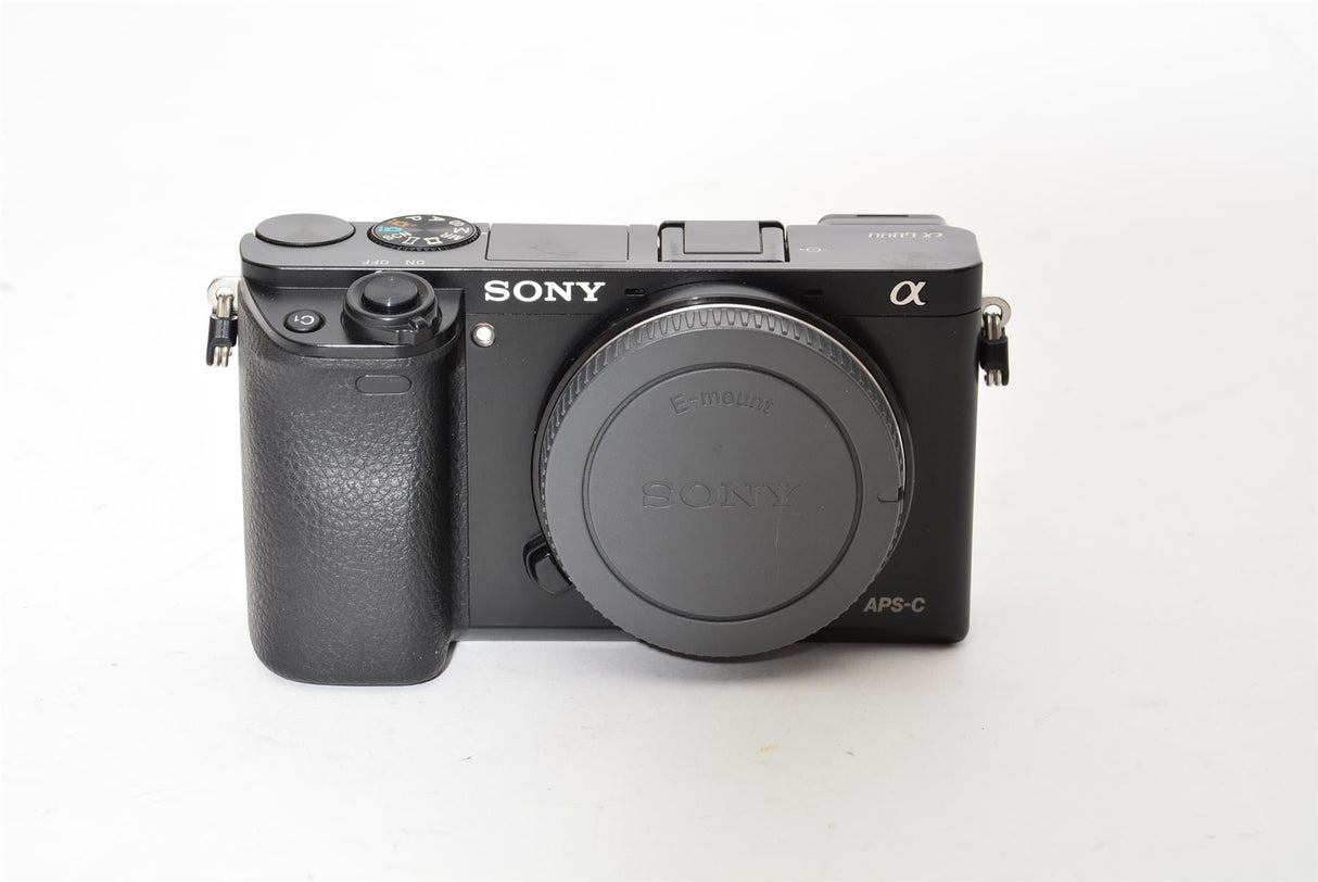 Used Sony A6000 - Black
