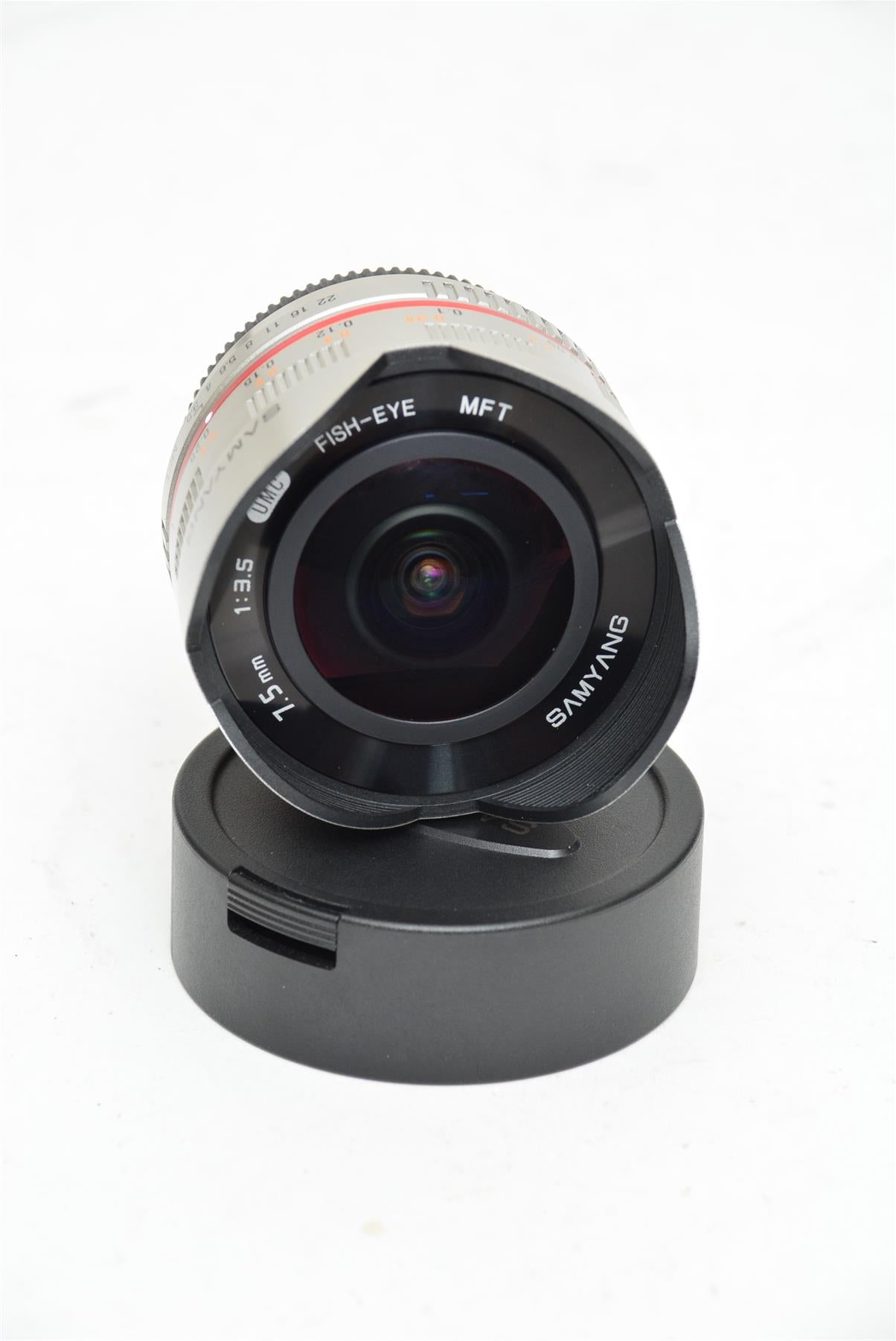 Used Samyang 7.5mm f/3.5 UMC Fisheye MFT Lens - Silver