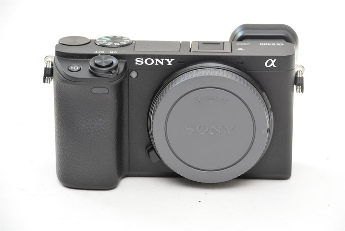 Used Sony A6400 Digital Camera with 18-135mm Lens
