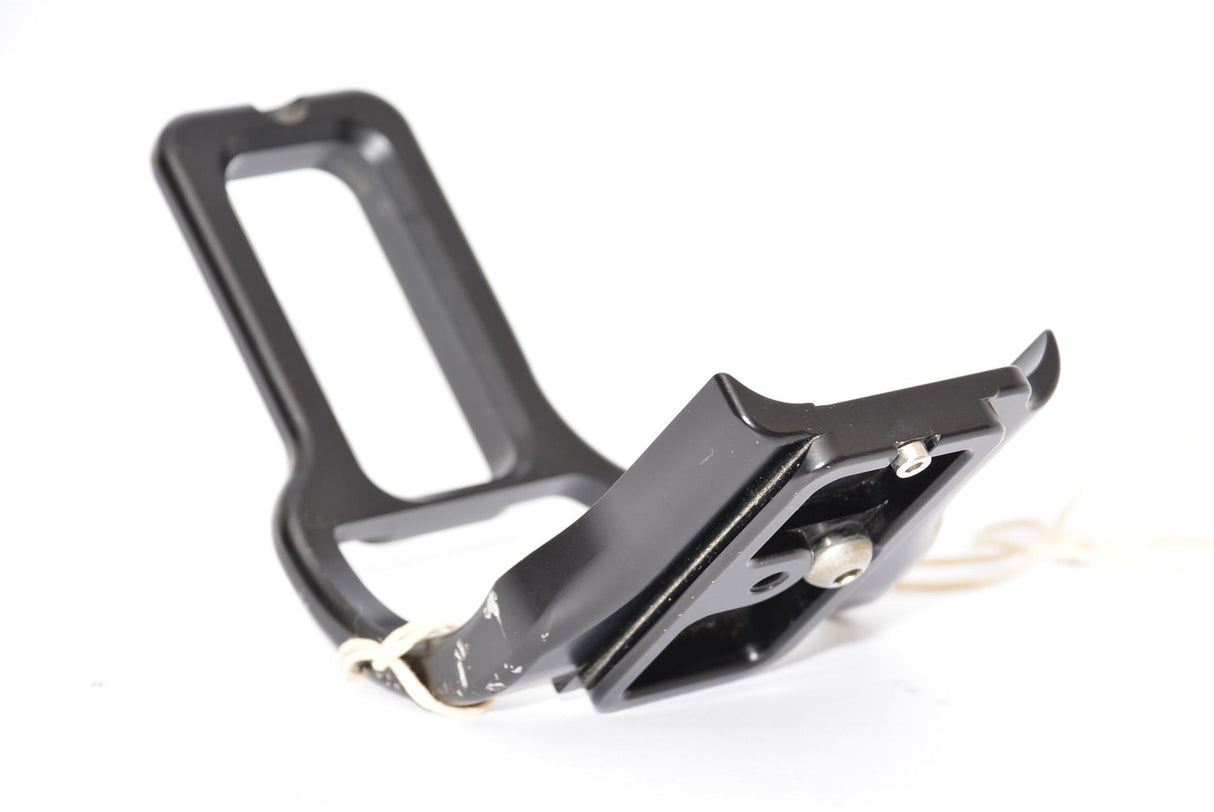 Used Really Right Stuff BD2-L Bracket for Nikon D2 Range