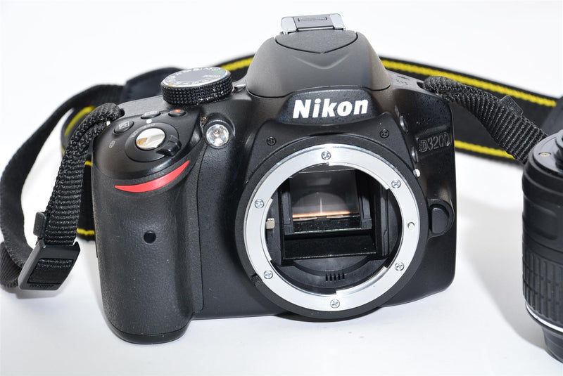 Used Nikon D3200 with 18-55 Kit + Sigma 70-300mm Lens