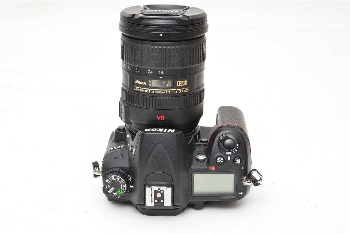 Used Nikon D7000 with 18-200mm DX Lens
