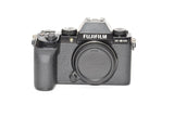 Used Fujifilm X-S10 - Black
