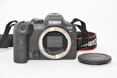Used Canon EOS R7 Mirrorless Camera