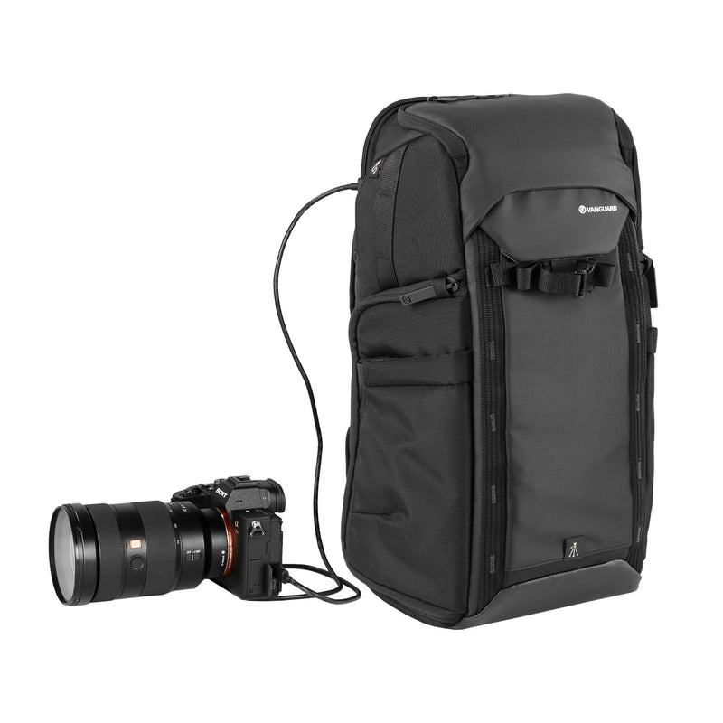 VEO ADAPTOR R44 BK BACKPACK WITH USB PORT - REAR ACCESS