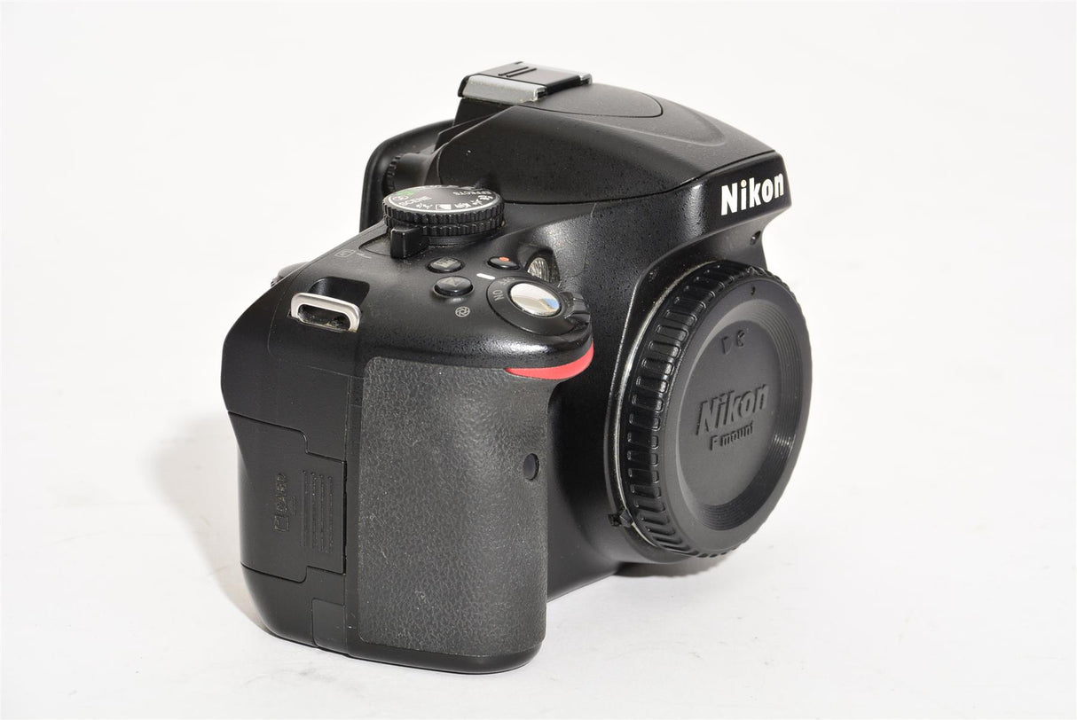 Used Nikon D5100 DSLR Camera