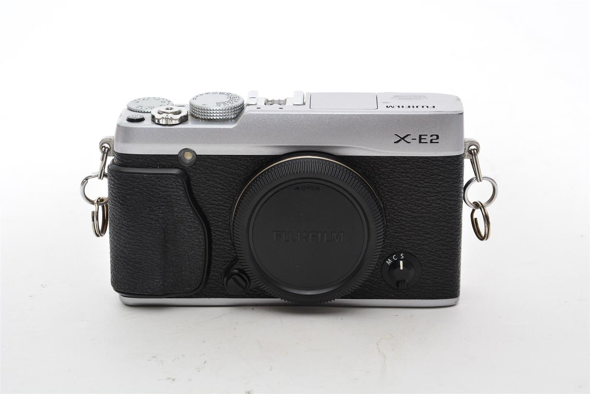 Used Fujifilm X-E2 Mirrorless Digital Camera