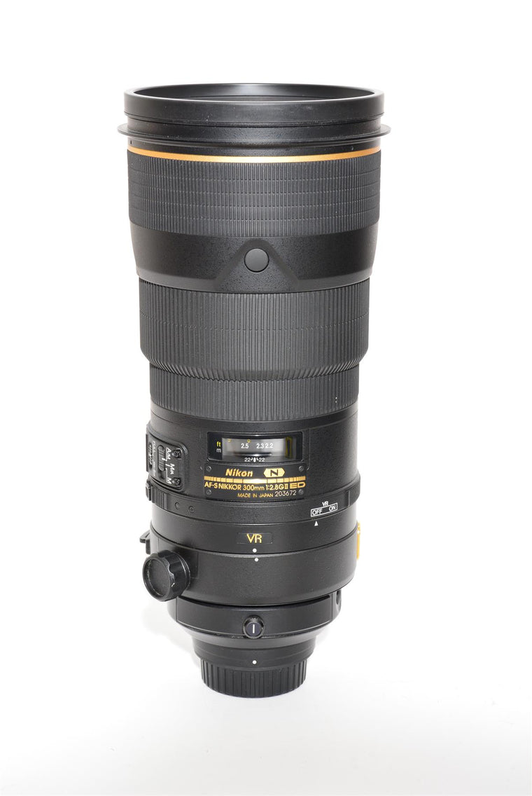 Used Nikon Nikkor AF-S 300mm f/2.8 G II ED Lens