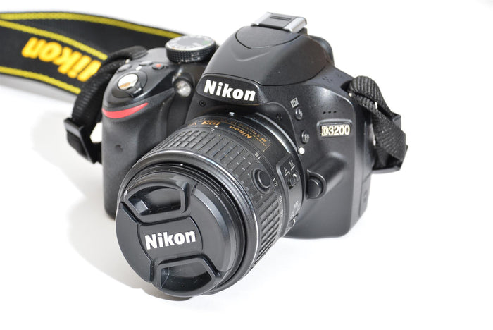 Used Nikon D3200 with 18-55 Kit + Sigma 70-300mm Lens