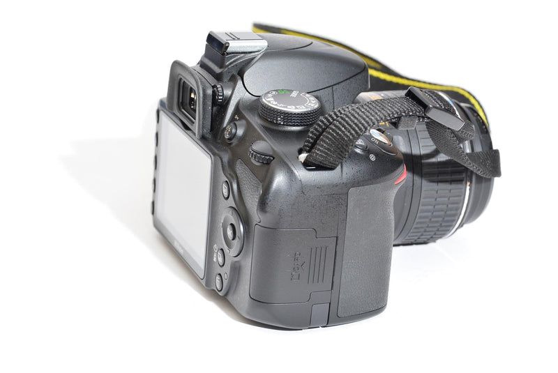 Used Nikon D3200 with 18-55 Kit + Sigma 70-300mm Lens