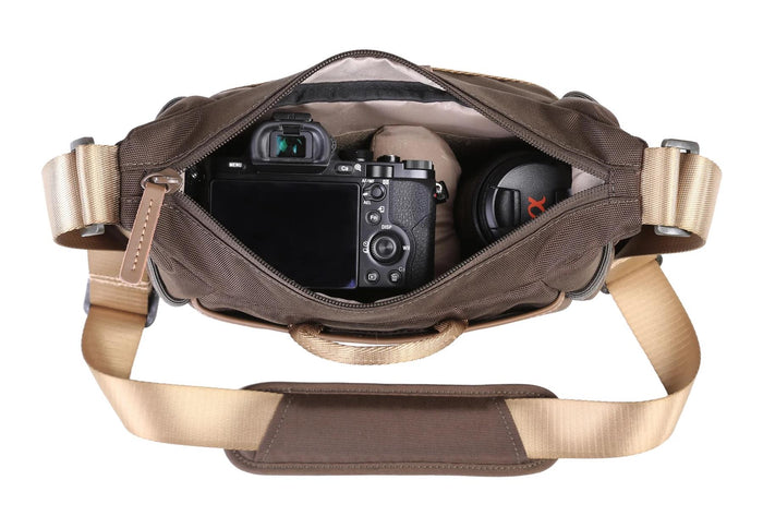 Vanguard Veo Go 21M Shoulder Bag  - Khaki