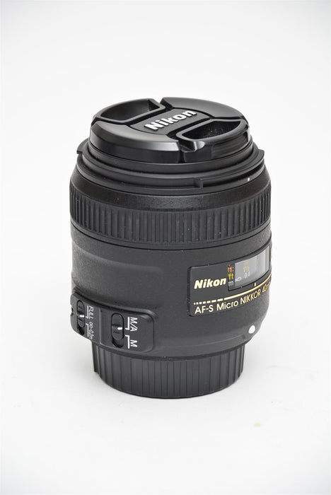 Used Nikon Nikkor AF-S DX 40mm f/2.8G Micro Lens