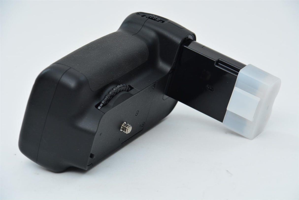 Used Nikon MB-D80 Multi-Power Battery Pack