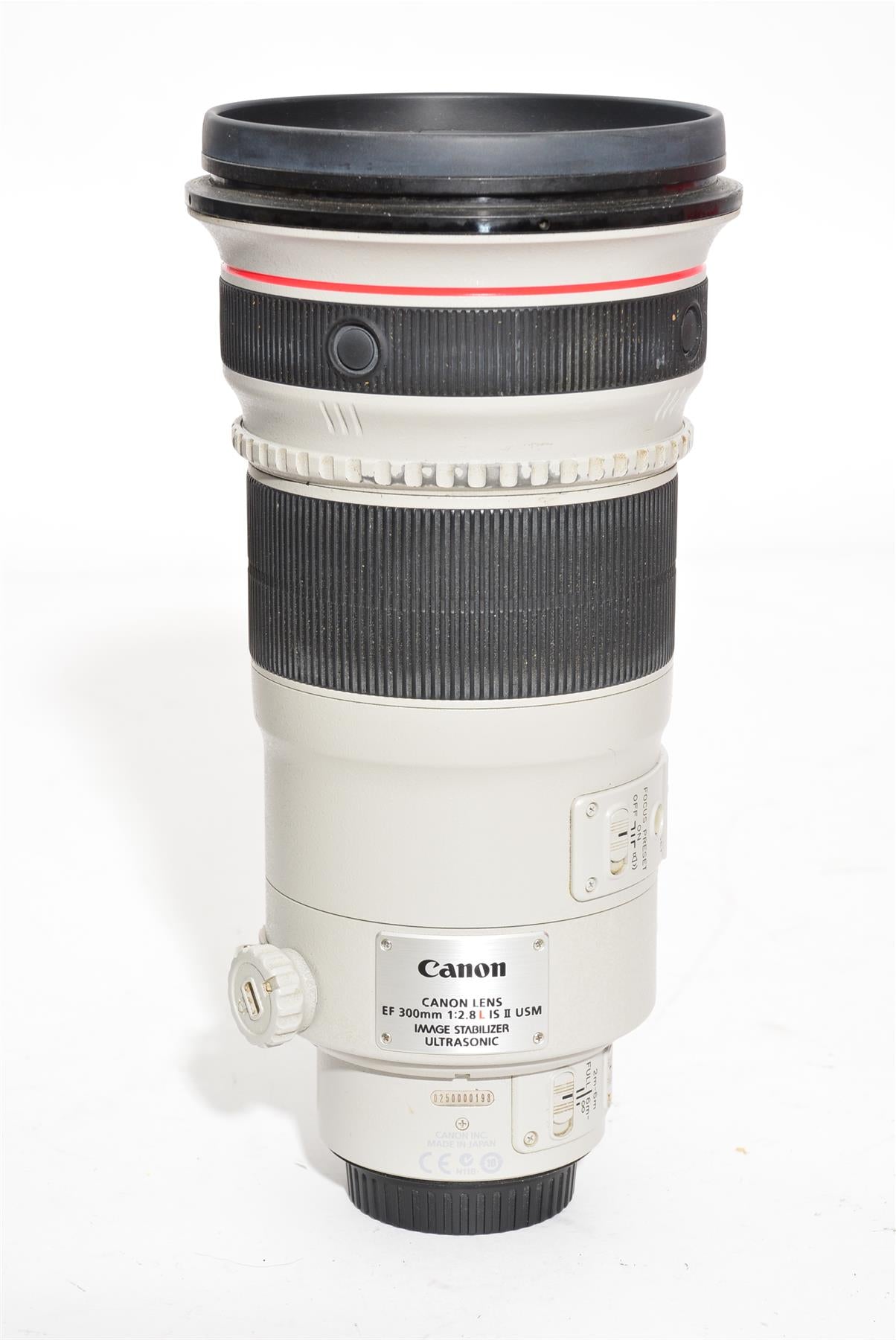 Used Canon EF 300mm f/2.8 L IS II USM Lens