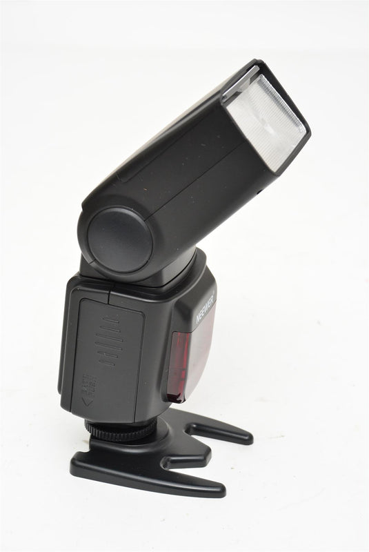 Used Neewer Speedlight NW610 Flash