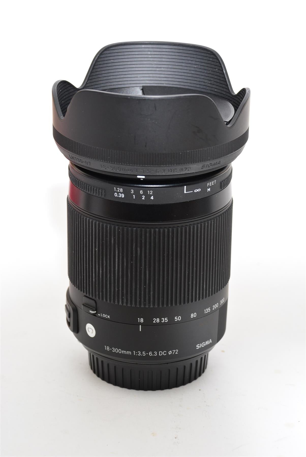 Used Sigma 18-300mm f/3.5-6.3 DC Canon FIt Lens