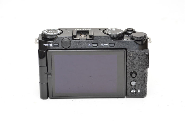 Used Fujifilm X-M5 with XC 15-45mm f/3.5-5.6 OIS PZ - Black
