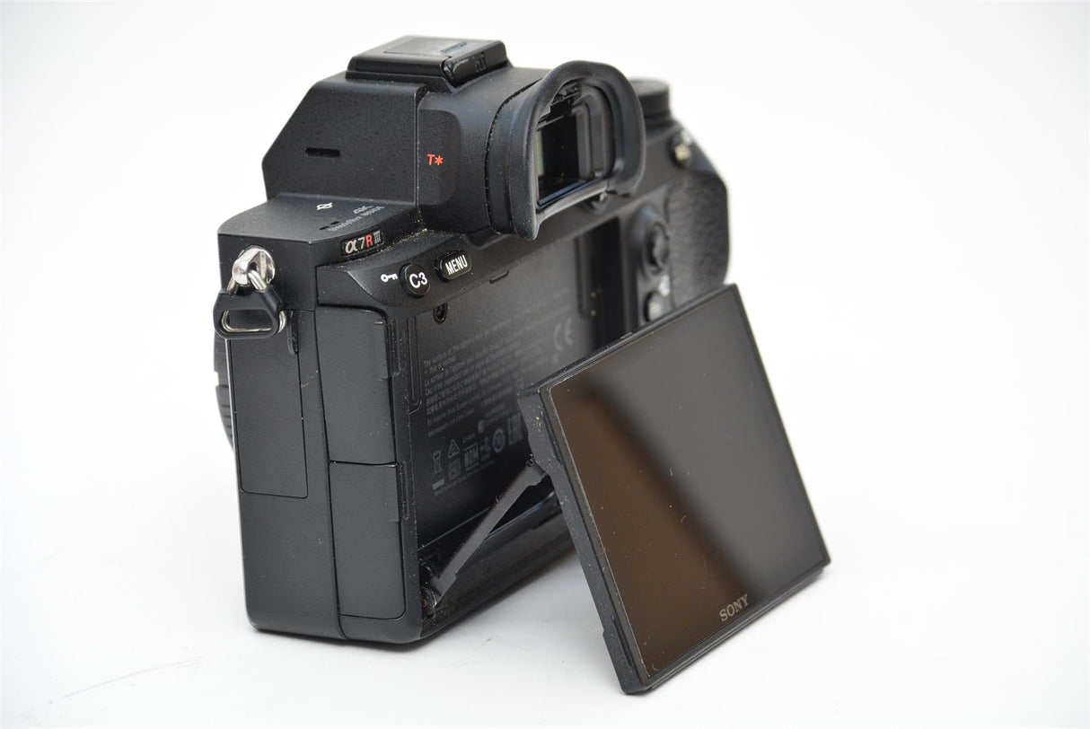 Used Sony A7RIII E Mount Mirrorless Camera
