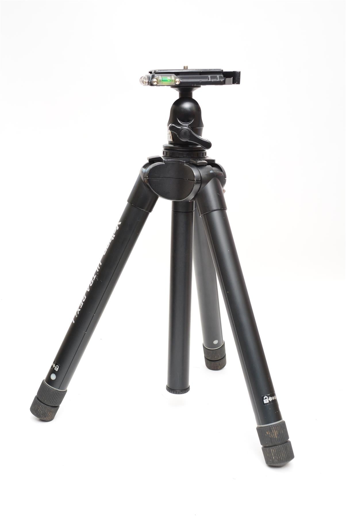 Used Velbon Ultra Rexi L Tripod with QHD-61Q Head