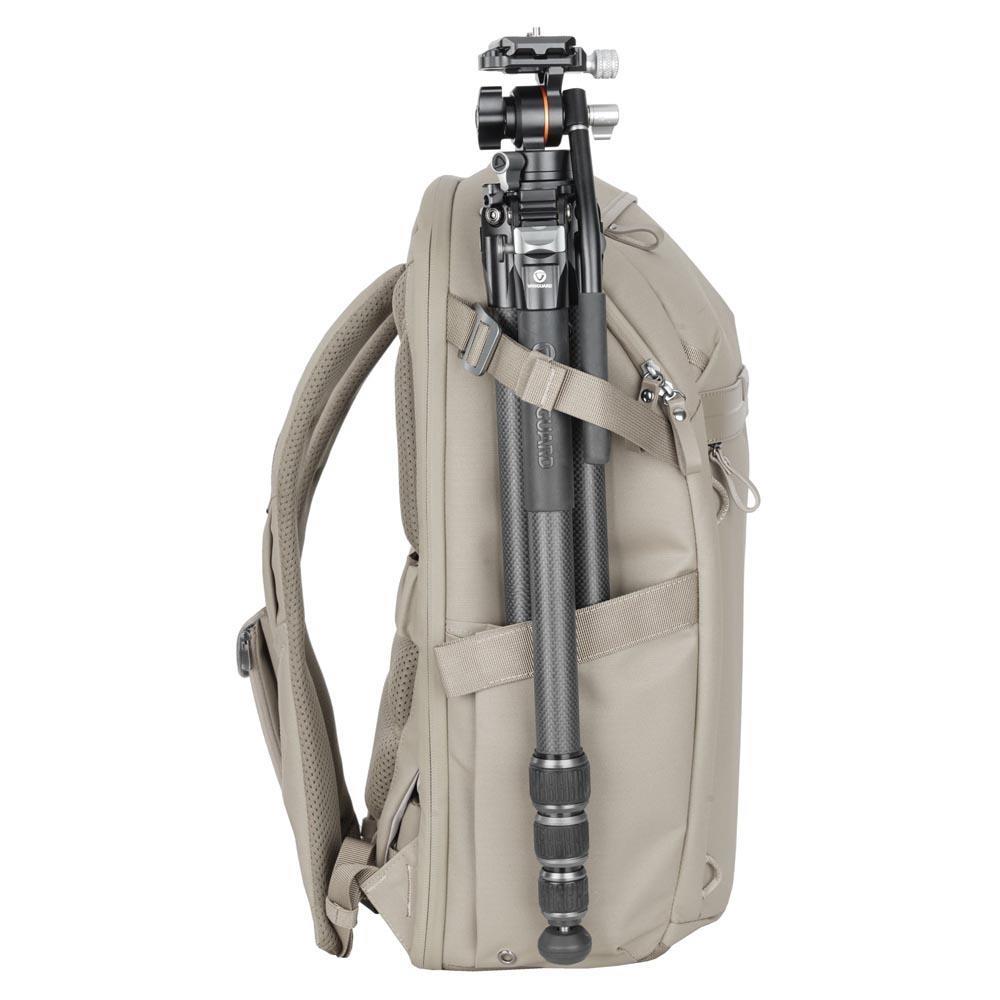 Vanguard VEO METRO B25L Camera Backpack - Cream