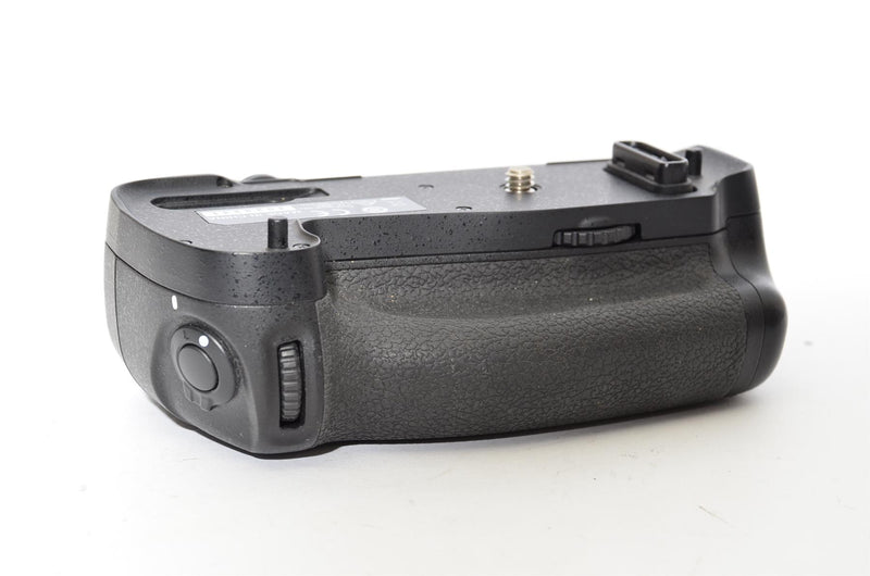Used Nikon MB-D16 Multi-power Battery Pack