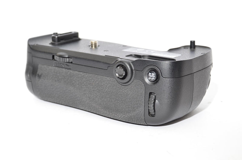 Used Nikon MB-D16 Multi-power Battery Pack