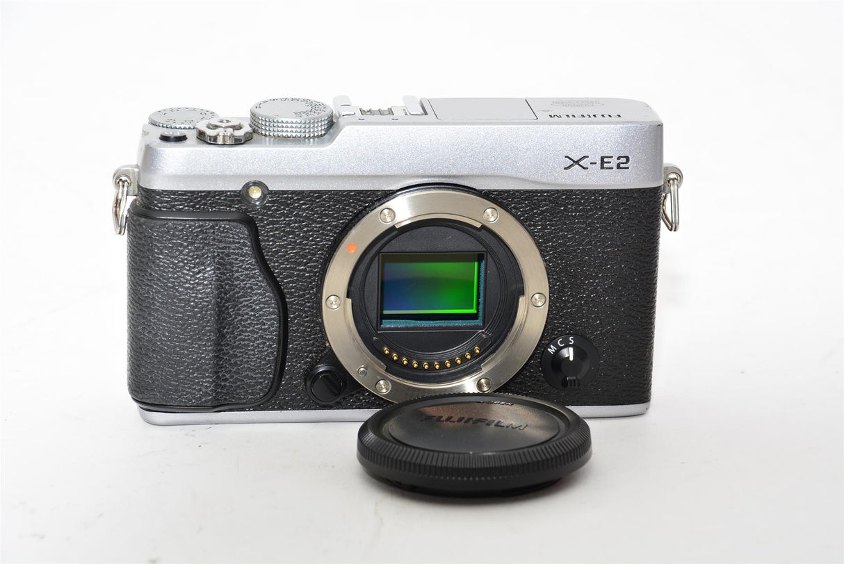 Used Fujifilm X-E2 Mirrorless Digital Camera