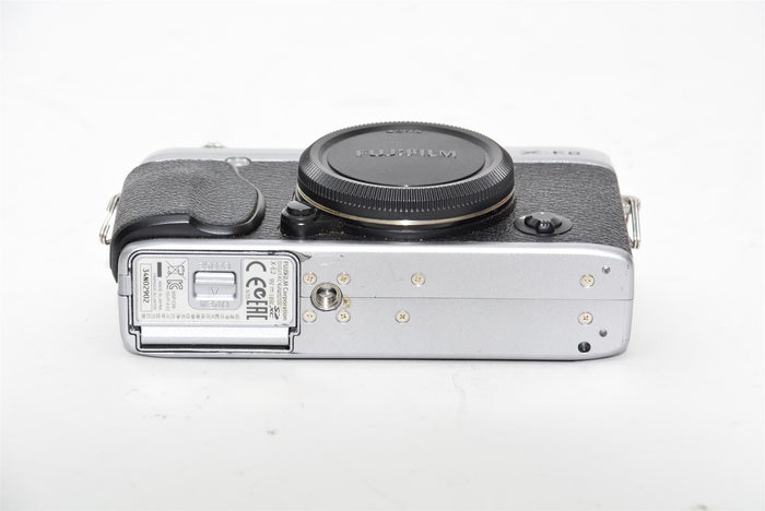 Used Fujifilm X-E2 Mirrorless Digital Camera