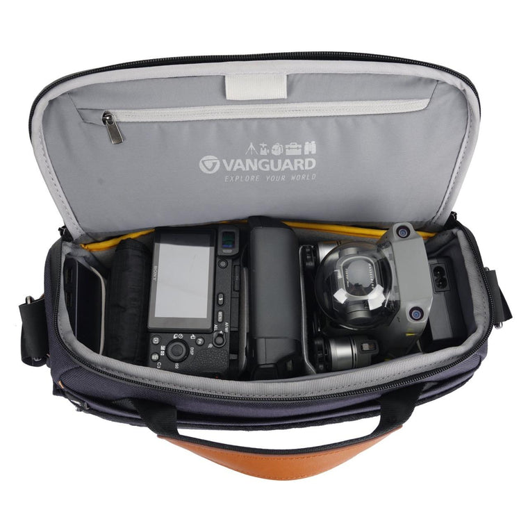 Vanguard VEO City S30 Navy Blue Shoulder Bag - 7 Litres