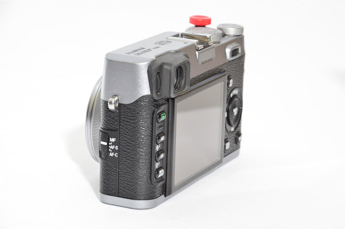 Used Fujifilm X100- Silver Argent
