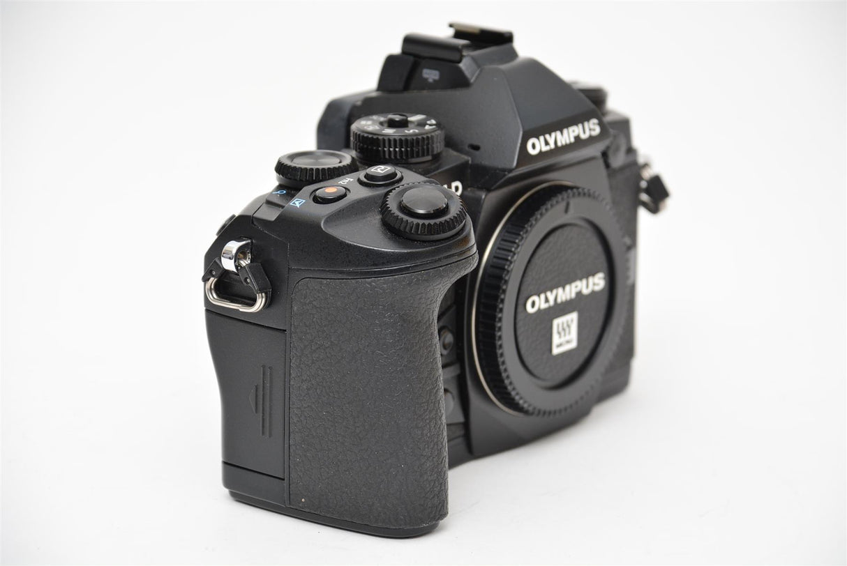 Used Olympus OM-D E-M1 Mirrorless Camera