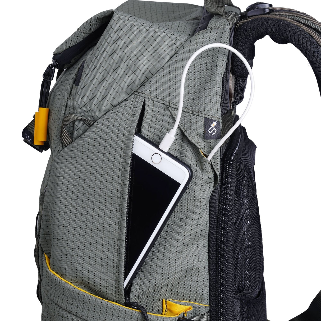 Vanguard VEO Active 46 Trekking Backpack - Green
