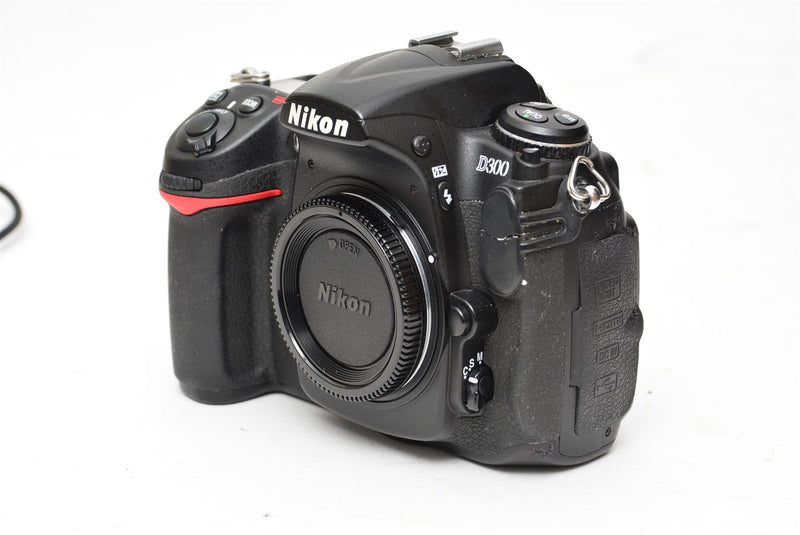 Used Nikon D300 DSLR Camera