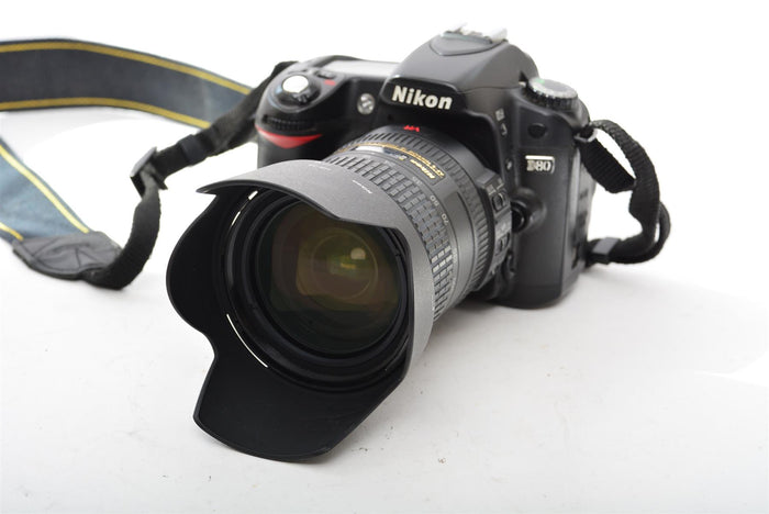 Used Nikon D80 with 18-200mm 3.5-5.6 G ED Beginner Package