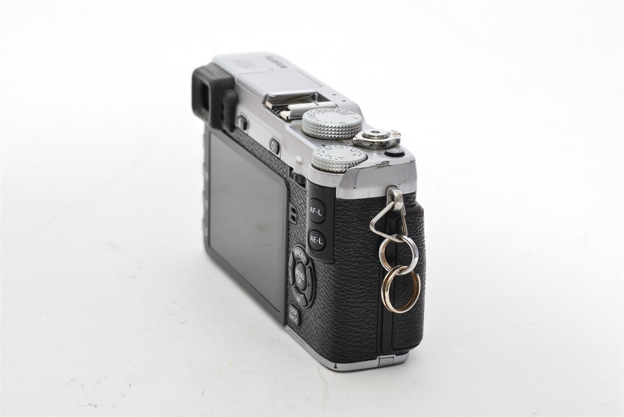 Used Fujifilm X-E2 Mirrorless Digital Camera