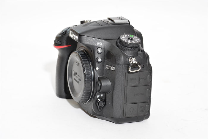 Used Nikon D7100 Body