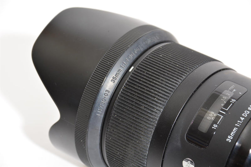 Used Sigma 35mm f/1.4 DG Lens For Nikon